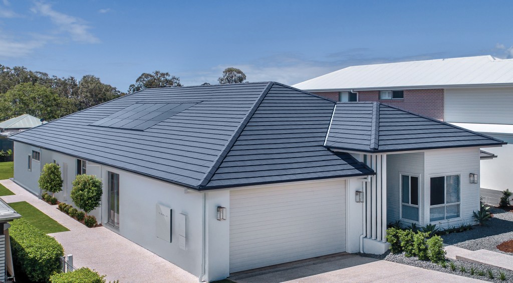 InlineSOLAR integrated with Cambridge tile profile
