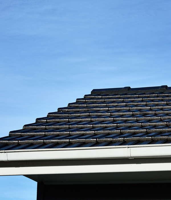 Nouveau ridged terracotta roof tile