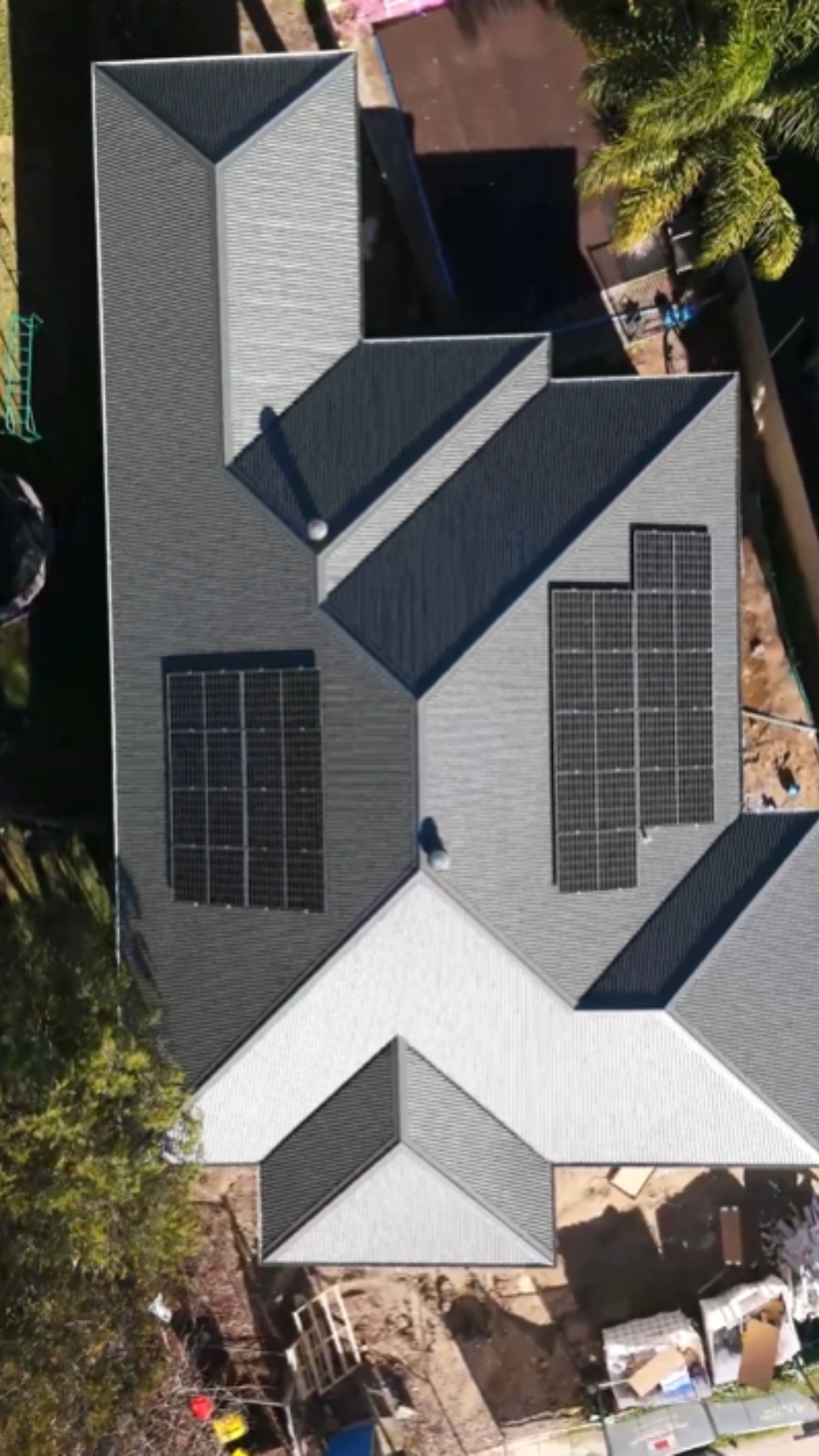 Metal roof completed by EME Roofing on a Sydney new build